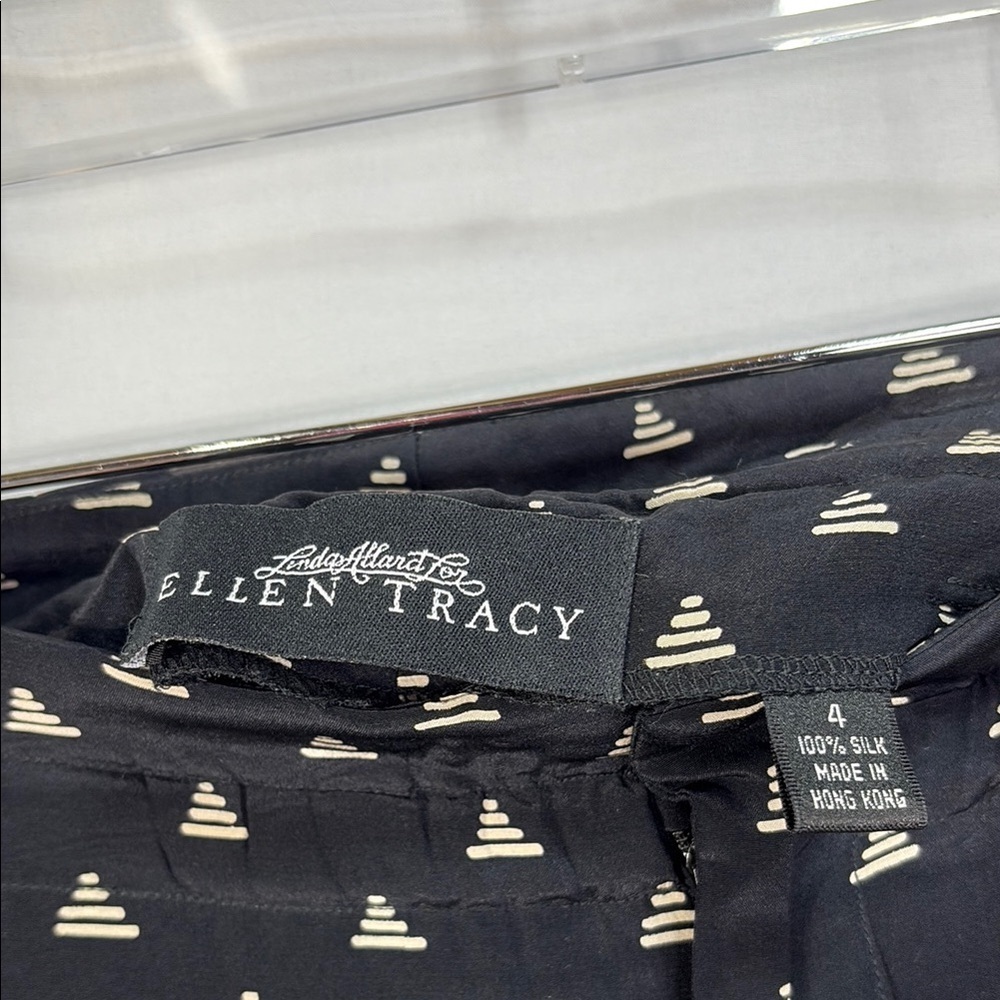 🍟 vintage Ellen Tracy Black and White Asymmetrical High Waist silk Shorts - Picture 2 of 4